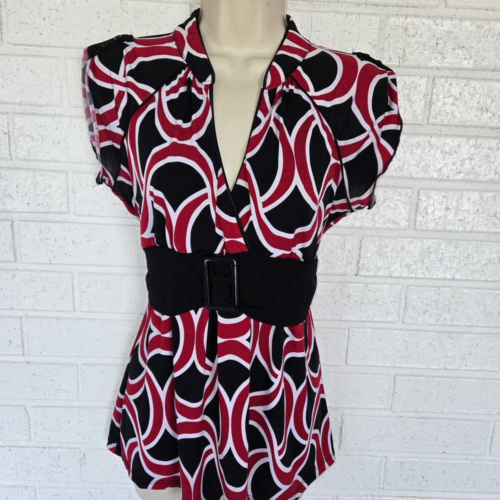1182 Vanity brand blouse. Women's Red and Black Geometric Blouse